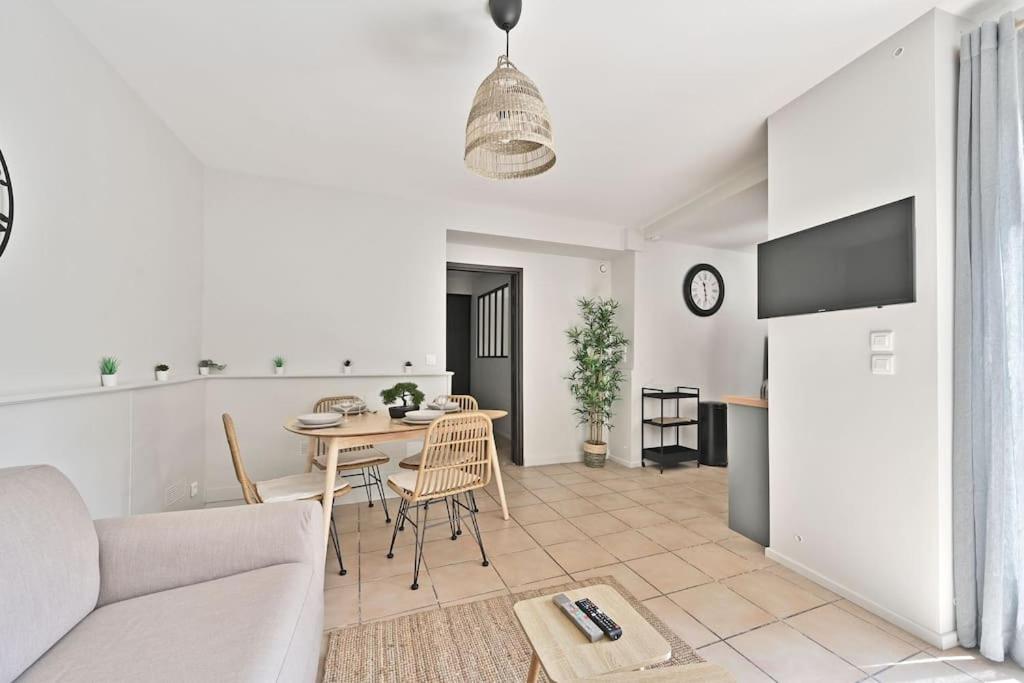 L'Olivier - 2 Terrasses - Clim Ac - Wifi - Proche Theatres Appartement Avignon Buitenkant foto