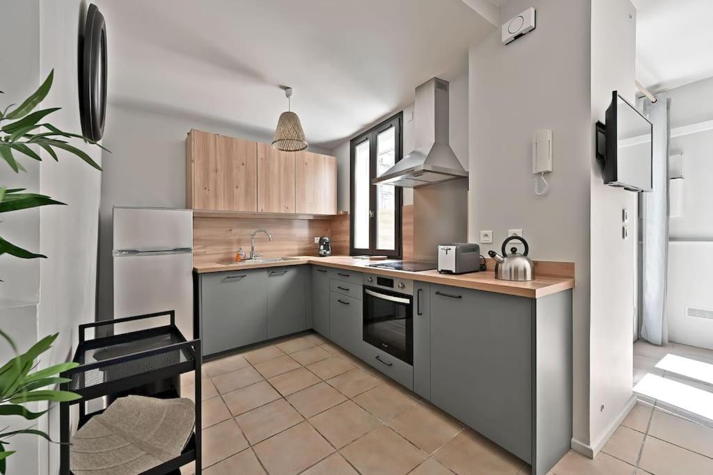 L'Olivier - 2 Terrasses - Clim Ac - Wifi - Proche Theatres Appartement Avignon Buitenkant foto